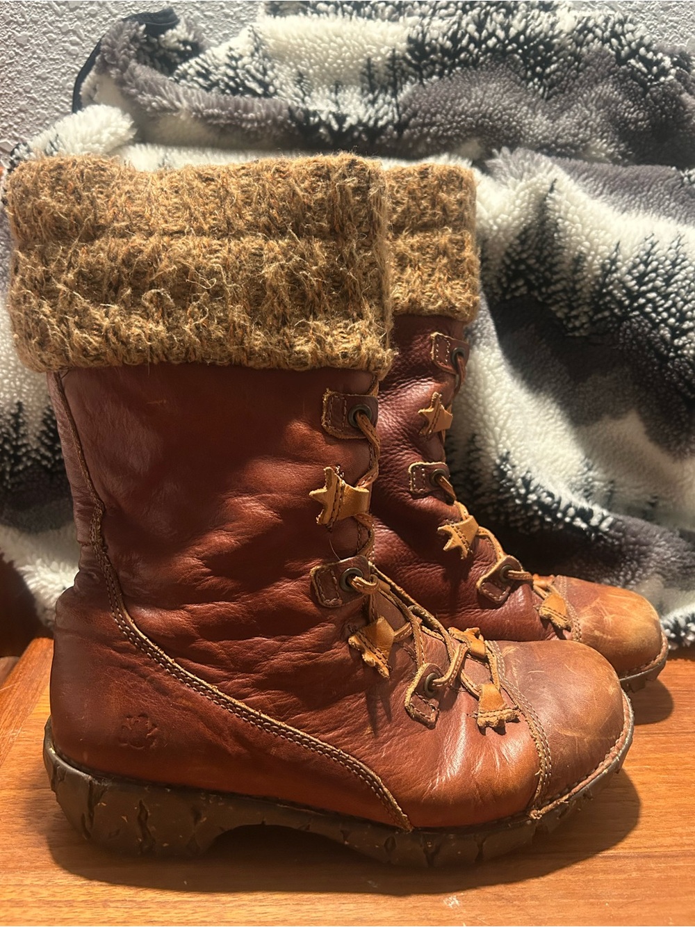 El Naturalista Brown Leather Lace-Up zip Winter Boots with Knit Cuff
